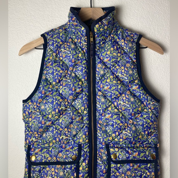 J. Crew X Liberty Fabric Excursion Quilted Down Blend Vest Catesby Floral Print - Picture 3 of 13